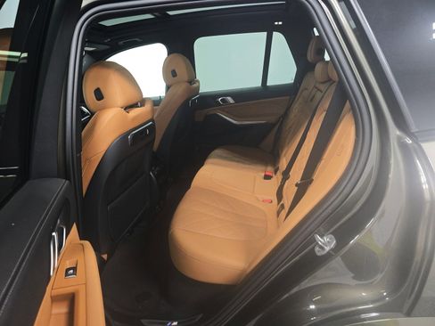 Used 2024 BMW X5 xDrive40i w/ M Sport Package image 8