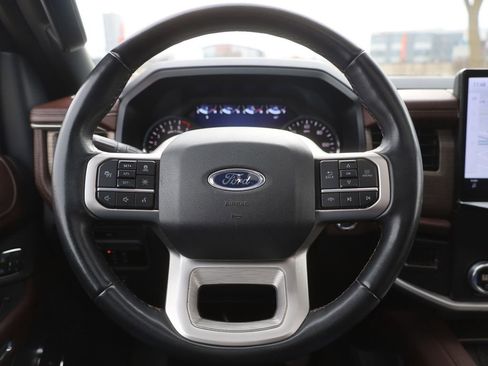Used 2024 Ford Expedition Limited image 49