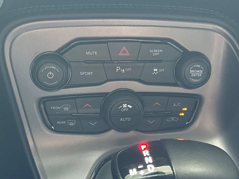Used 2023 Dodge Challenger SXT w/ Plus Package RWD image 20