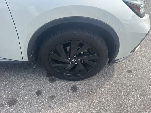 Used 2020 Nissan Murano SL w/ Moonroof Package image 9