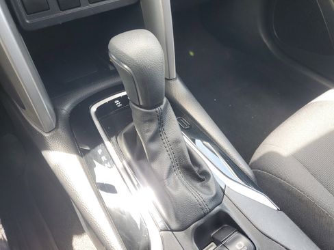 Used 2022 Toyota Corolla Cross LE FWD image 29