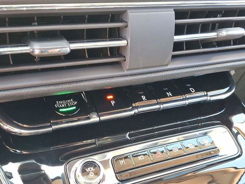 New 2025 Lincoln Corsair Grand Touring image 14