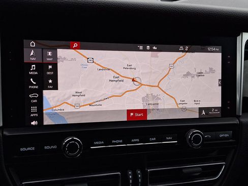 Used 2021 Porsche Macan image 18