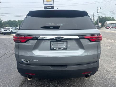 Used 2023 Chevrolet Traverse LT w/ LT Premium Package AWD/4WD image 6