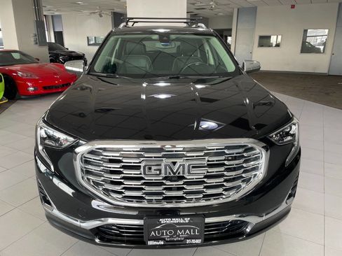 Used 2019 GMC Terrain Denali w/ Driver Alert Package II image 2