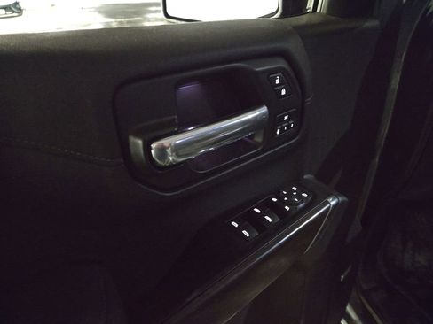 Used 2019 GMC Sierra 1500 SLT w/ SLT Premium Plus Package image 11