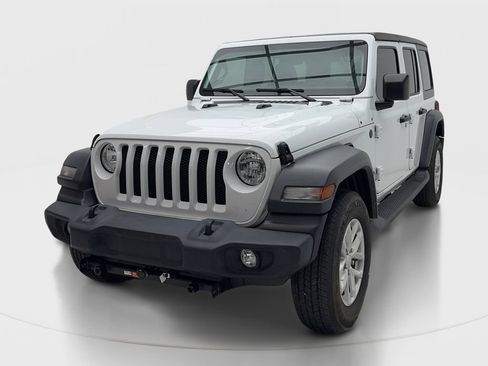 Used 2023 Jeep Wrangler Unlimited Sport AWD/4WD image 4