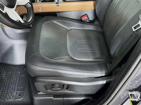 Certified 2022 Land Rover Defender 110 X-Dynamic HSE image 19