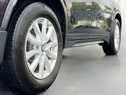 Used 2020 Nissan Rogue SV AWD/4WD image 9