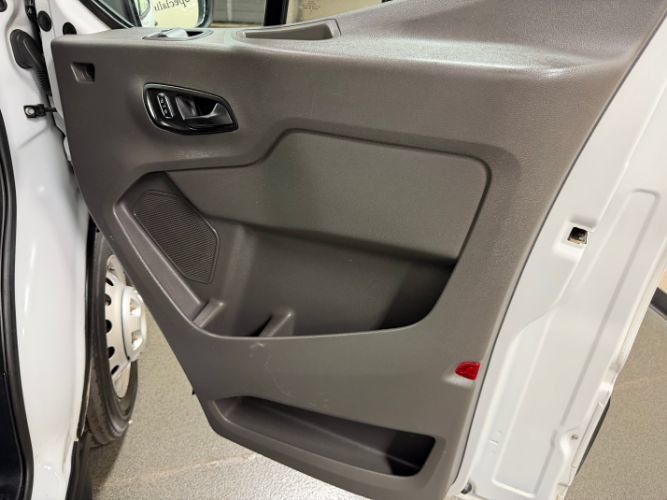 Used 2022 Ford Transit 350 DRW RWD image 27