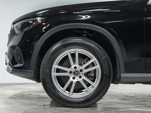 Used 2023 Mercedes-Benz GLC 300 4MATIC image 3
