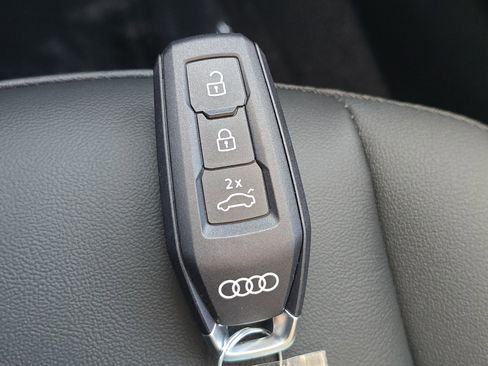 New 2025 Audi Q5 Premium Plus image 27