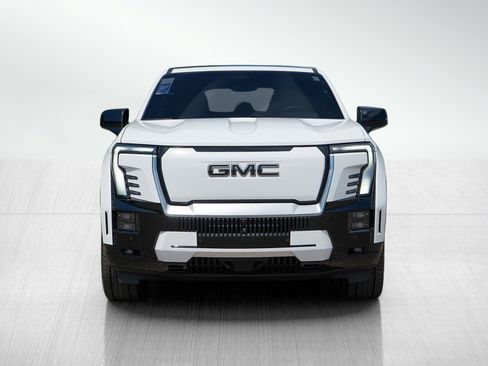 Used 2025 GMC Sierra EV Denali AWD/4WD image 8