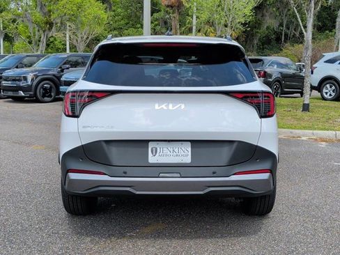 New 2026 Kia Sportage EX image 4