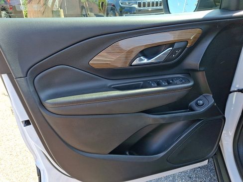 Certified 2021 GMC Terrain SLE w/ Driver Convenience Package FWD image 12