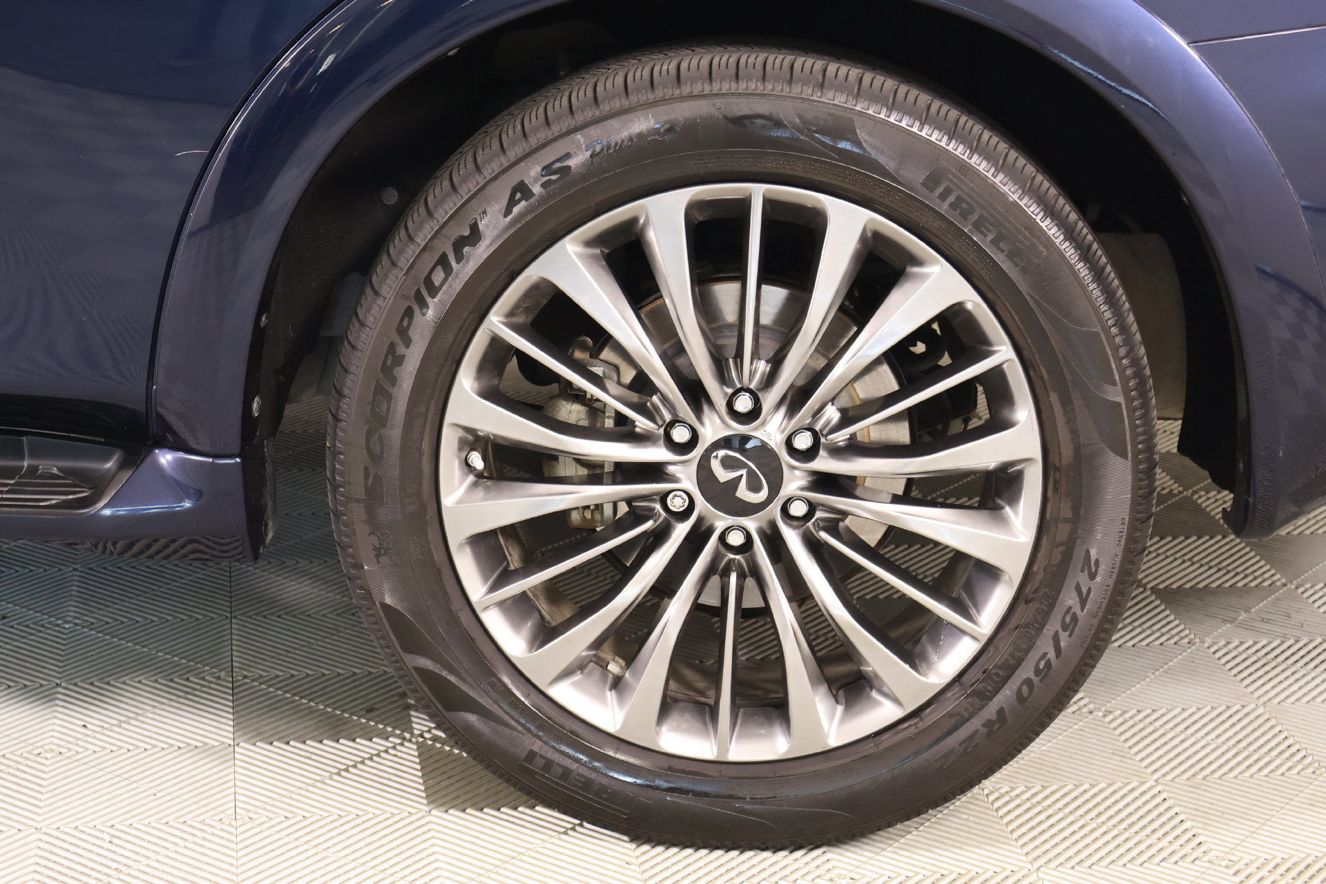 Used 2019 INFINITI QX80 Luxe w/ 22" Wheel Package AWD/4WD image 22