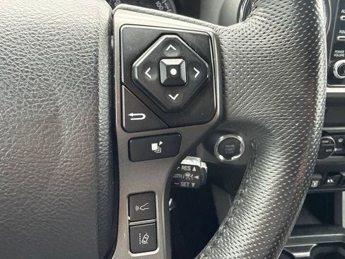 Used 2021 Toyota Tacoma TRD Sport AWD/4WD image 24