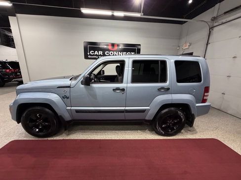 Used 2012 Jeep Liberty Arctic AWD/4WD image 13