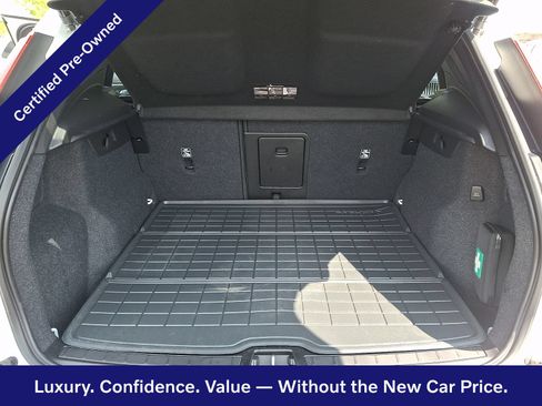 Certified 2024 Volvo XC40 B5 Plus w/ Protection Package Premier AWD/4WD image 29