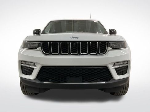 Used 2022 Jeep Grand Cherokee Limited 4xe w/ Luxury Tech Group II AWD/4WD image 5