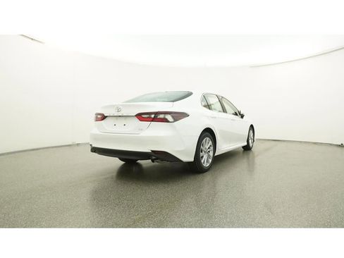 Used 2023 Toyota Camry LE image 25