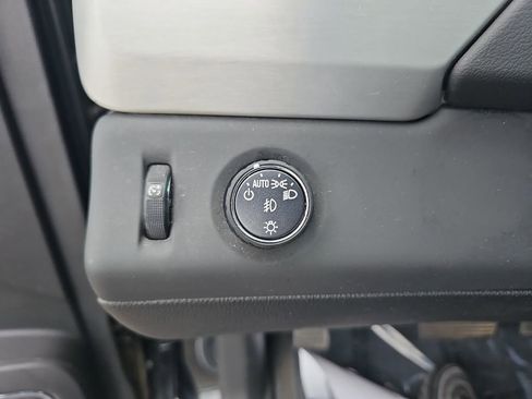 Used 2020 GMC Yukon SLE w/ SLE Value Package RWD image 31