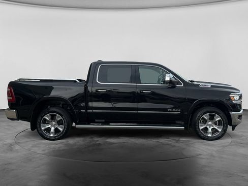 Used 2022 RAM 1500 Laramie AWD/4WD image 11