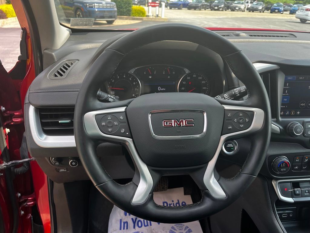 Used 2023 GMC Terrain SLT AWD/4WD image 11