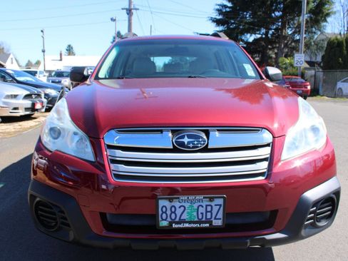 Used 2013 Subaru Outback 2.5i image 2