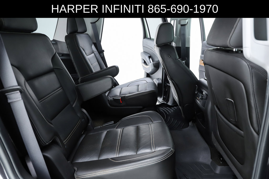 Used 2015 GMC Yukon Denali w/ Premium Package AWD/4WD image 38