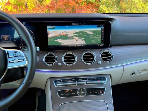 Certified 2020 Mercedes-Benz E 350 4MATIC Sedan image 7