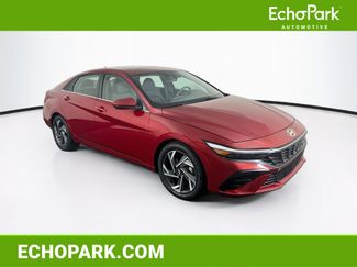 Used 2025 Hyundai Elantra SEL FWD video 1