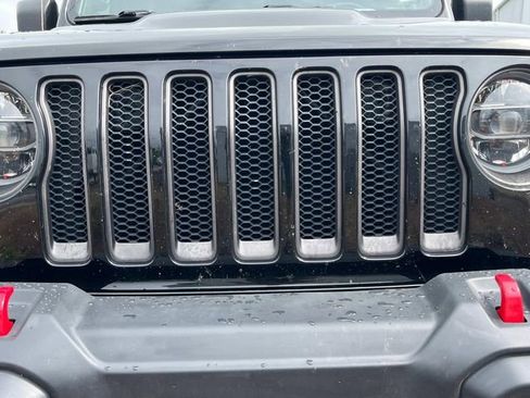 Used 2018 Jeep Wrangler Unlimited Rubicon w/ LED Lighting Group AWD/4WD image 9