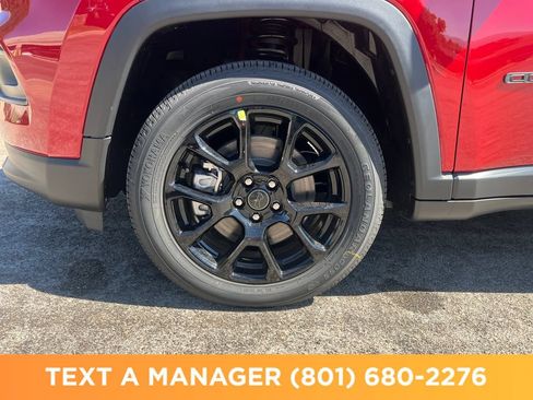 New 2026 Jeep Compass Latitude AWD/4WD image 25