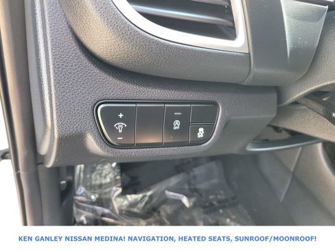 Used 2024 Kia Seltos EX AWD/4WD image 36