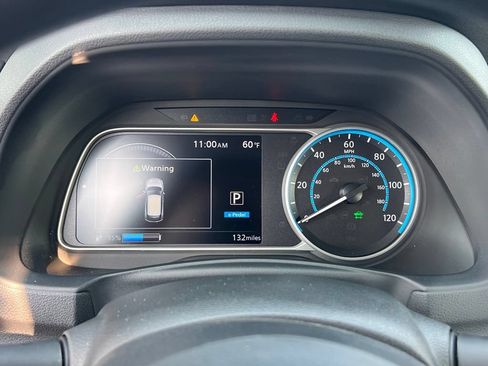 Used 2025 Nissan Leaf S FWD image 24