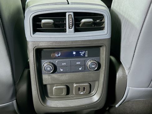 Used 2019 Buick Envision Essence image 24