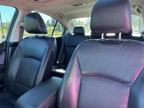 Used 2017 Subaru Legacy 2.5i Limited AWD/4WD image 31