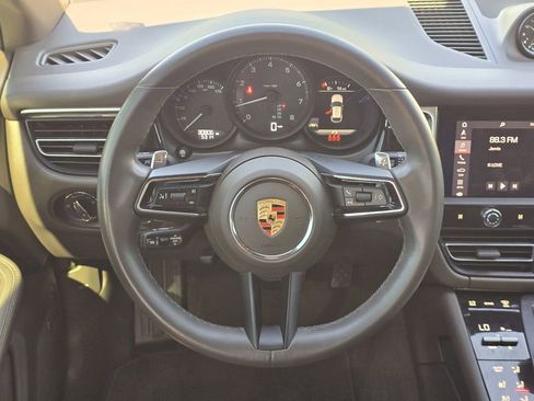 Used 2024 Porsche Macan AWD/4WD image 14