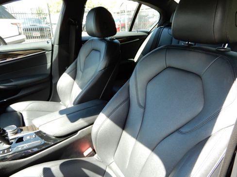 Used 2020 BMW 530i xDrive w/ Convenience Package image 14