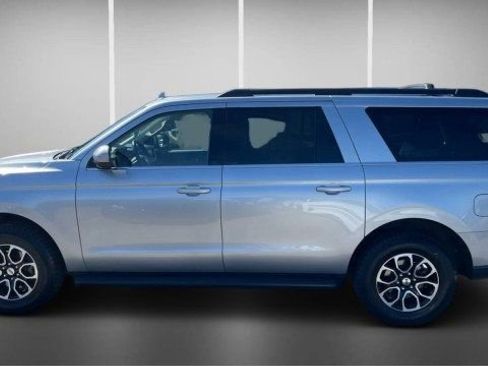 Used 2024 Ford Expedition Max XLT AWD/4WD image 11