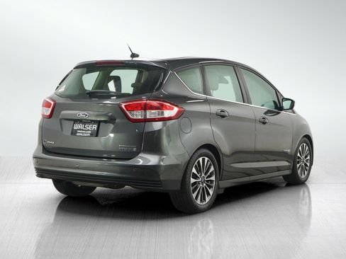 Used 2017 Ford C-MAX Titanium w/ Equipment Group 301A FWD image 5