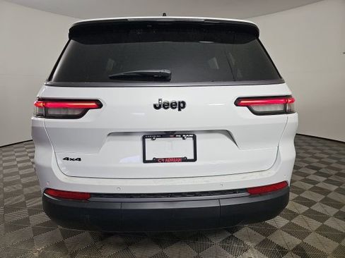 New 2026 Jeep Grand Cherokee L 4WD image 6