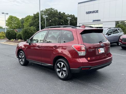 Used 2018 Subaru Forester 2.5i Premium w/ All-Weather Package AWD/4WD image 4