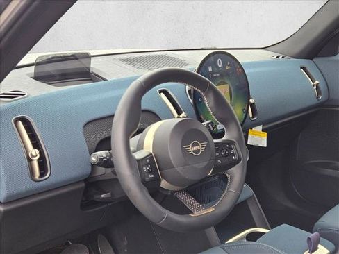 Certified 2025 MINI Cooper Countryman S image 9