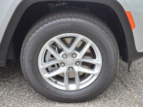 New 2025 Jeep Grand Cherokee L Laredo w/ Luxury Tech Group I image 10