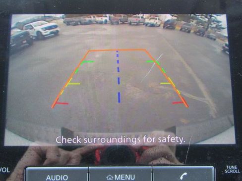 Used 2022 Nissan Titan SV w/ Accessory Utility Package image 19