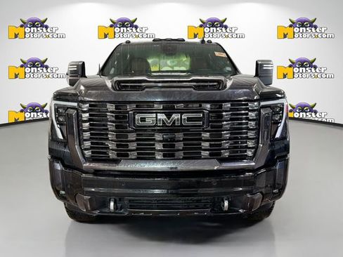 Used 2024 GMC Sierra 2500 Denali Ultimate AWD/4WD image 2
