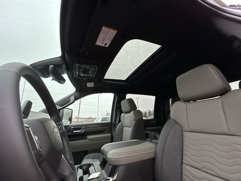 New 2026 Chevrolet Silverado 2500 ZR2 w/ LPO, Dark Essentials Package image 31