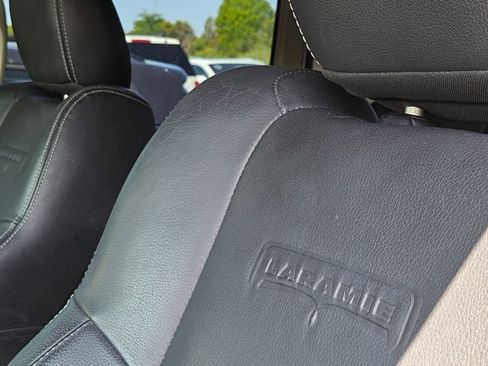 Used 2014 RAM 1500 Laramie image 9